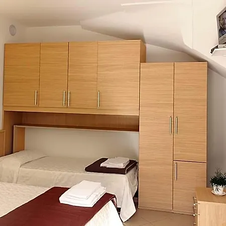Nice Hotel Bibione 호텔 3*