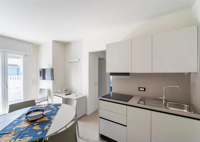 Nice Hotel Bibione Бибионе