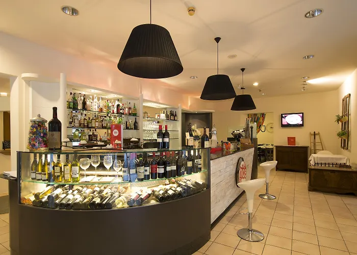 Nice Hotel Bibione Отель Бибионе